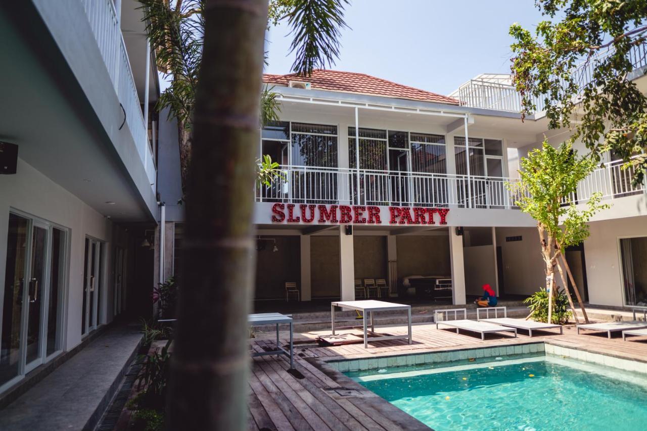 Slumber Party Hostel Canggu Екстериор снимка