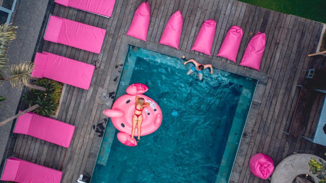 Slumber Party Hostel Canggu Екстериор снимка